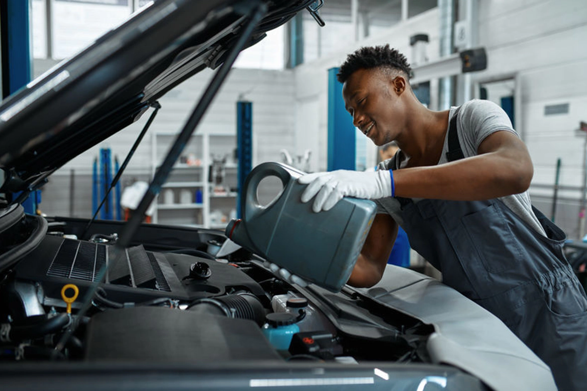 oil-changes Service: The Importance of Regular oil-changes in Extending Engine Life